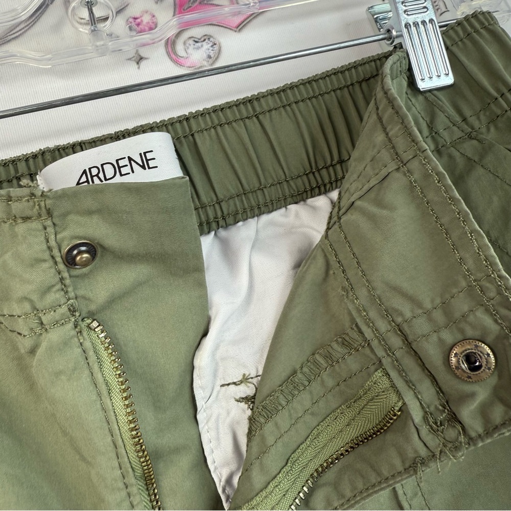 Ardene pants cargo style wide leg flare green Olive Green Cargo Pants - Picture 9 of 13
